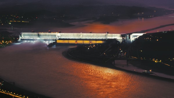 常规水力发电:中国三峡大坝