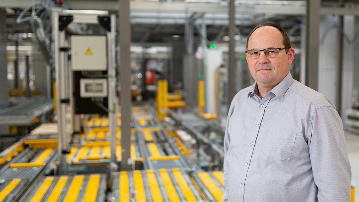 Egon Grief, Maintenance Manager at Schaeffler’s European Distribution Center Central